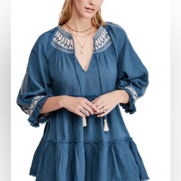 Free People Tops - Free people Tunic teal/white Size S NWT. BIN F